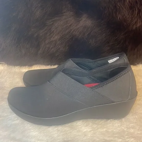 Crocs 7 (3901A) - Picture 5 of 7